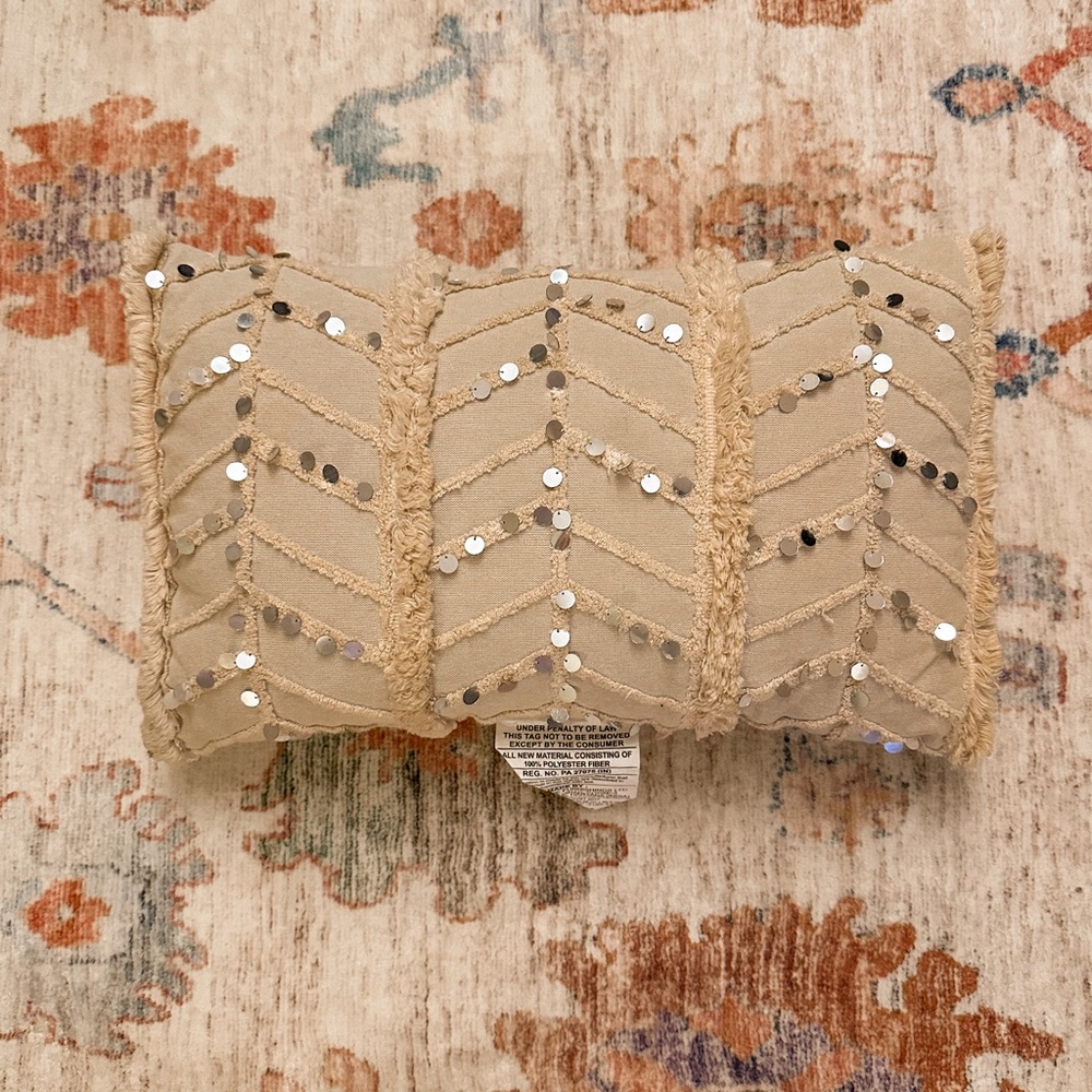 Boho Sequin Pillow🤍